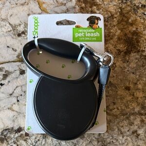 Black Retractable Pet Leash